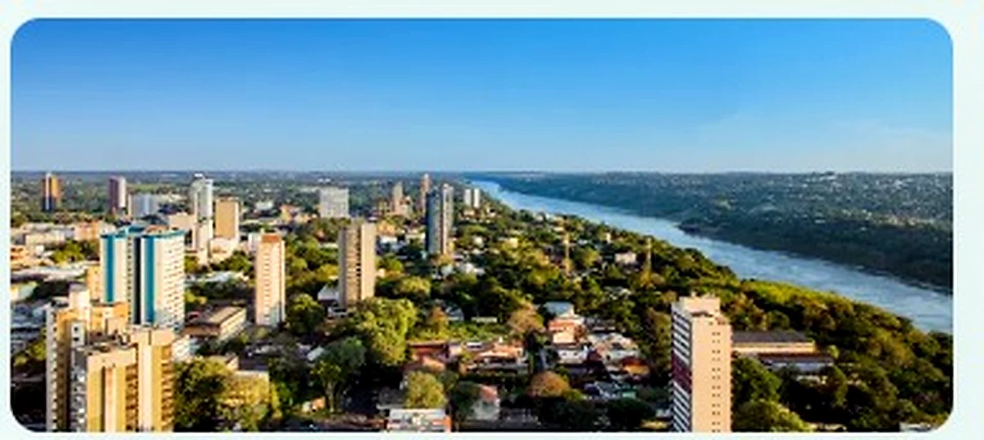Vista urbana de Foz do Iguacu escolhida para capa